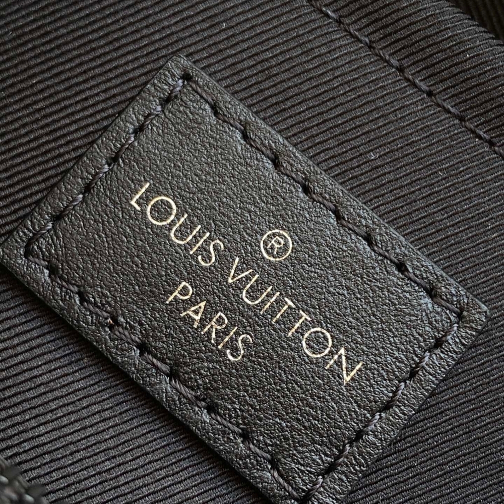 <AUTHENTIC>Louis Vuitton bag - image 6